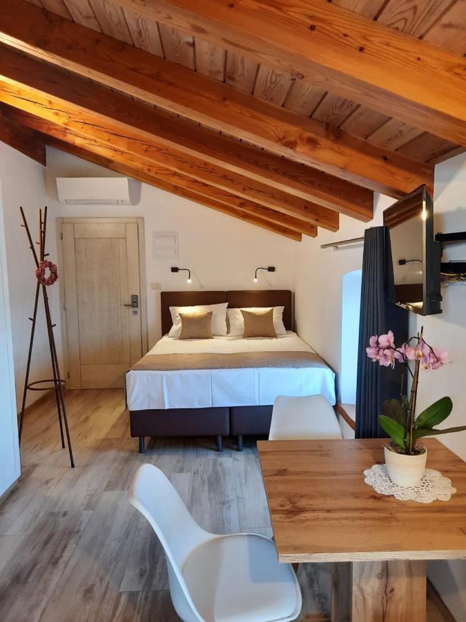 Apartmaji In Sobe Odlicna Hisa Štanjel Buitenkant foto